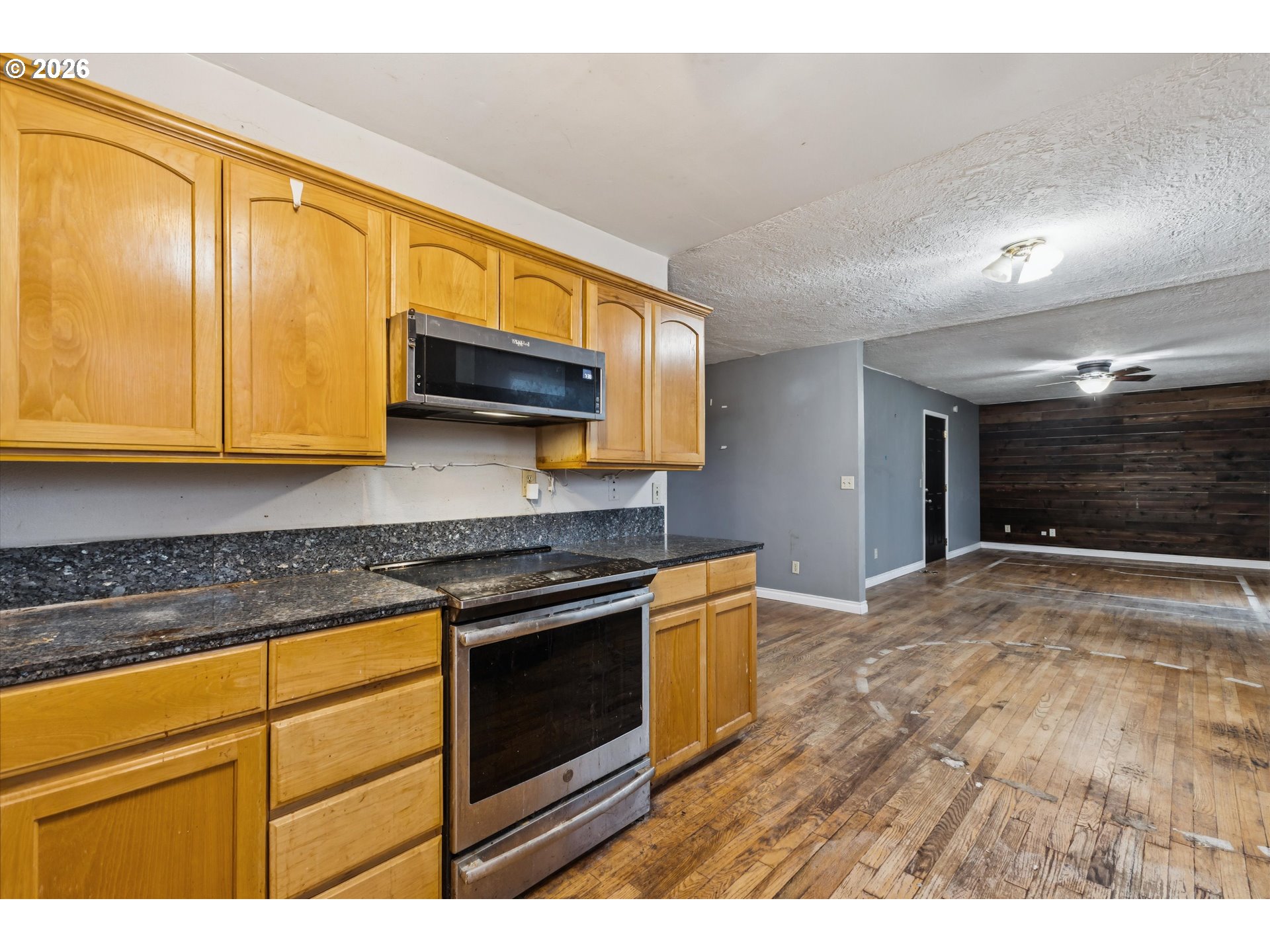 597 South Fawn Street Cornelius, OR 97113 - Photo 11 of 37