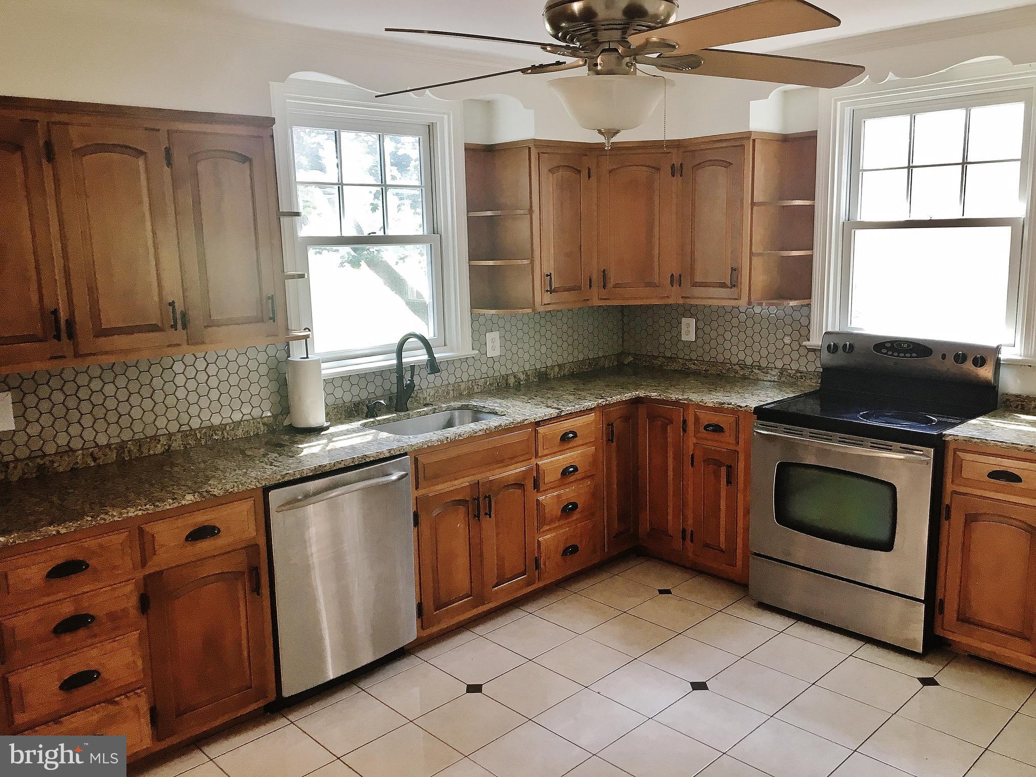 113 Circle Road Lancaster, PA 17601 - Photo 10 of 28 Gallery Image 10