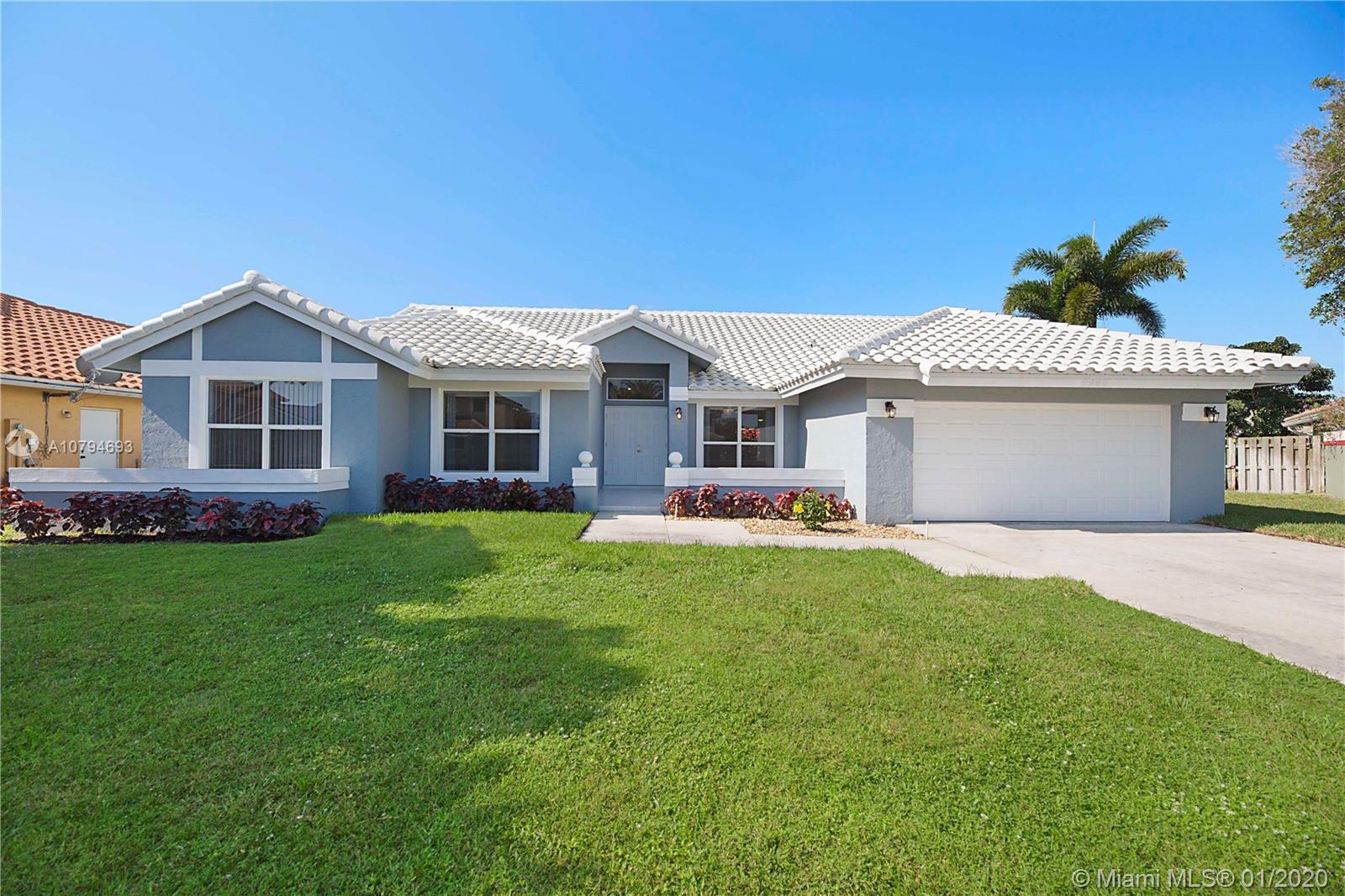 9696 West Lake Court Boca Raton, FL 33434 - Photo 1 of 27 Gallery Image 1