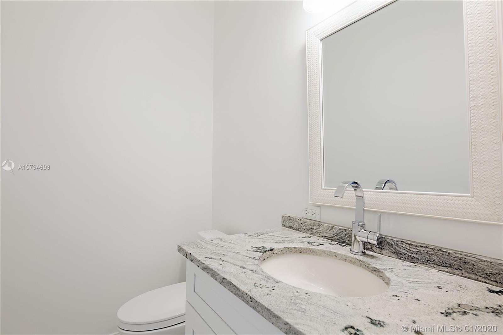 9696 West Lake Court Boca Raton, FL 33434 - Photo 23 of 27 Gallery Image 23