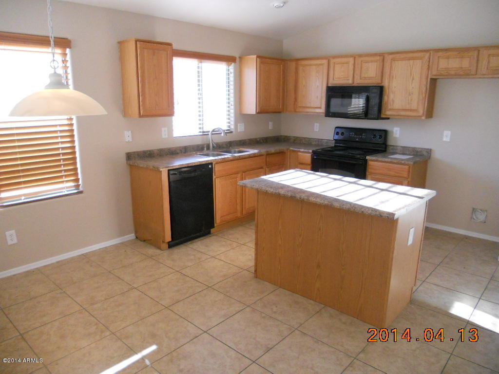 4311 West Maldonado Road Laveen, AZ 85339 - Photo 2 of 15 DSCN6388