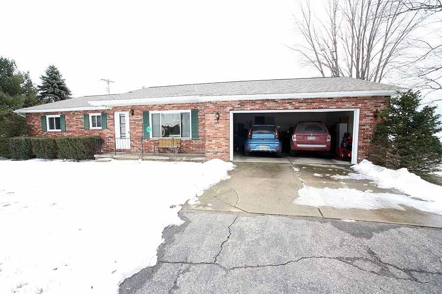 5220 Kinsey Road Stockbridge, MI 49285 - Photo 1 of 10 Photo 1