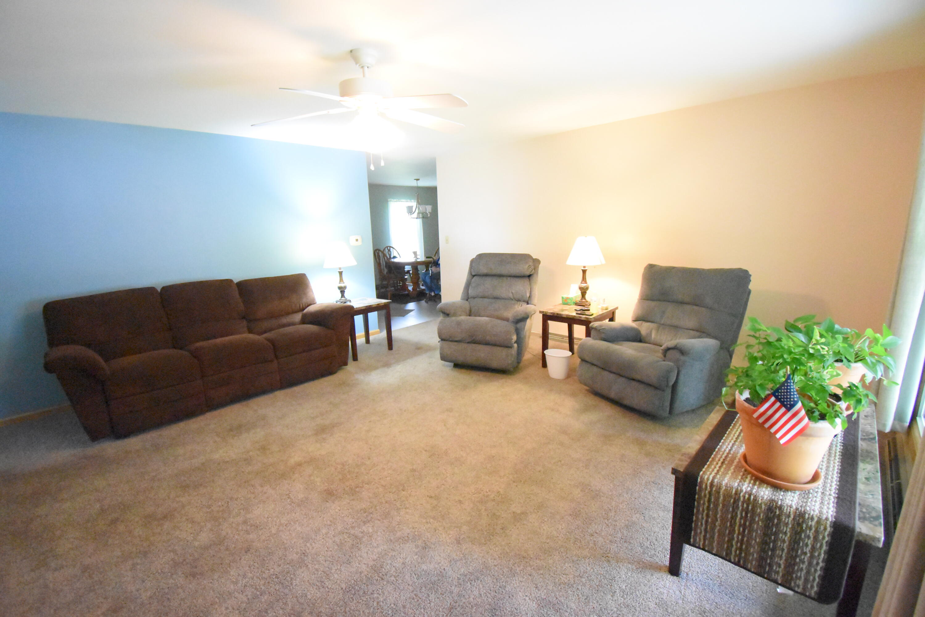 910 East Stewart Drive Rensselaer, IN 47978 - Photo 11 of 39 3000x2000
