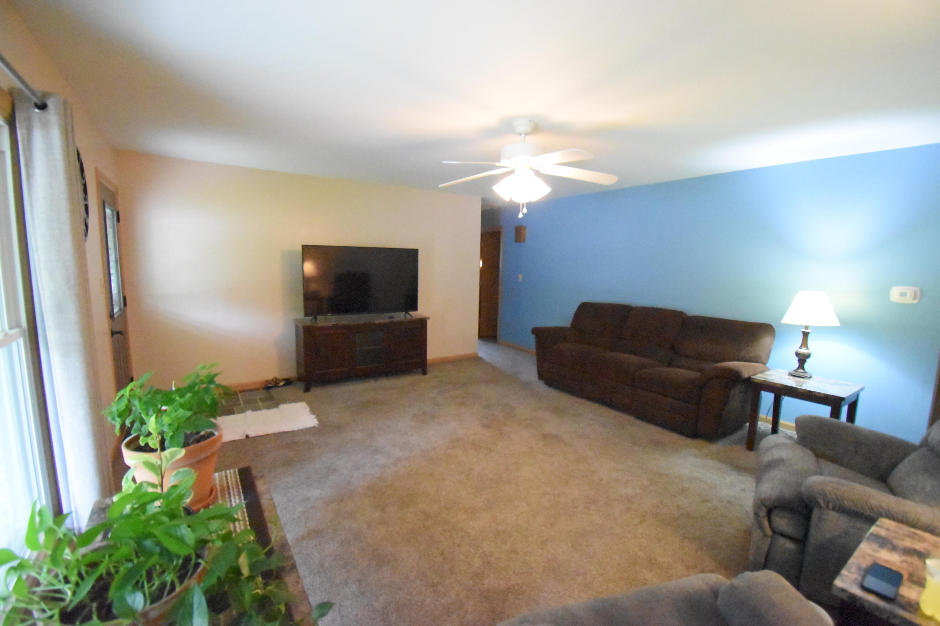 910 East Stewart Drive Rensselaer, IN 47978 - Photo 15 of 39 3000x2000