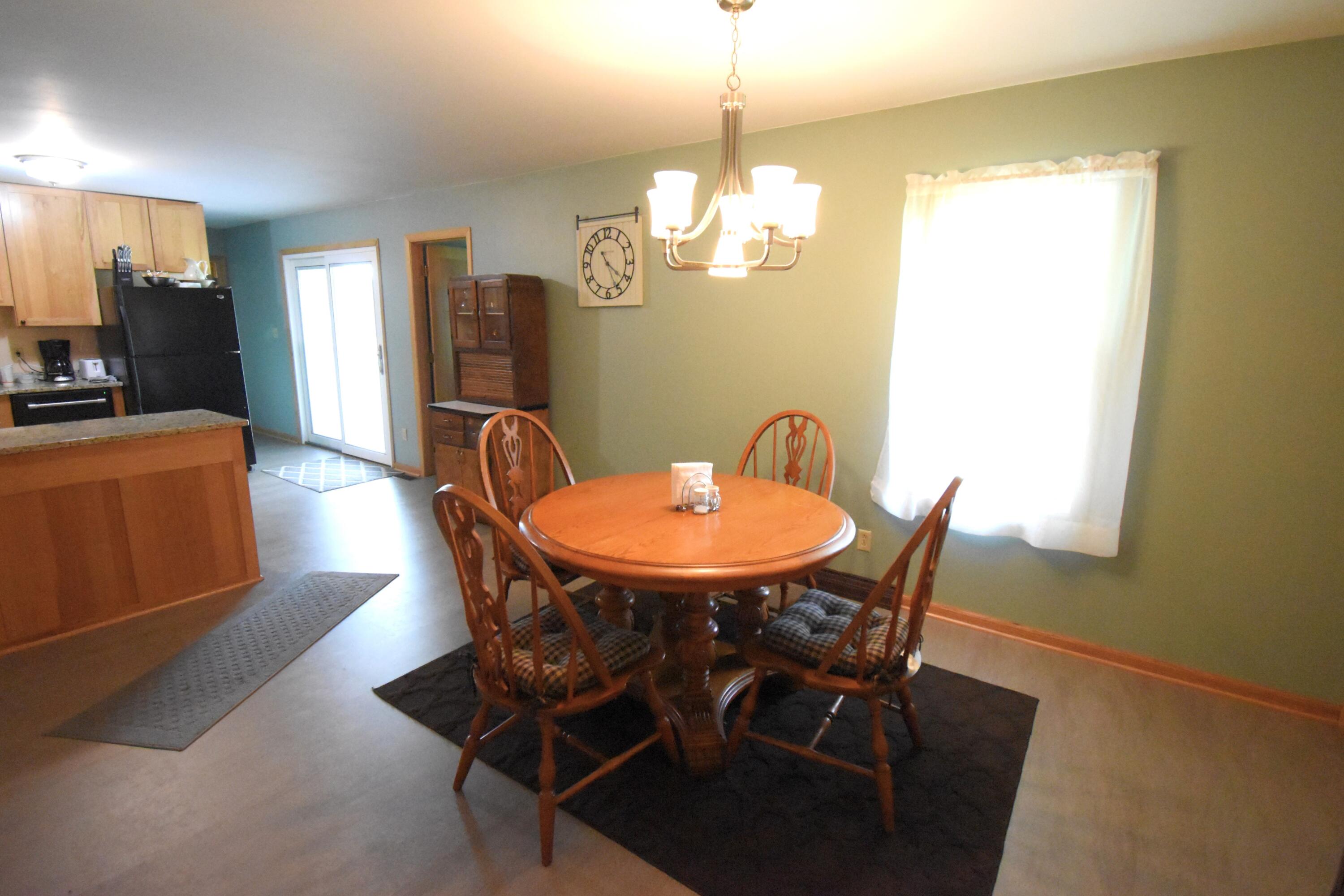 910 East Stewart Drive Rensselaer, IN 47978 - Photo 16 of 39 3000x2000