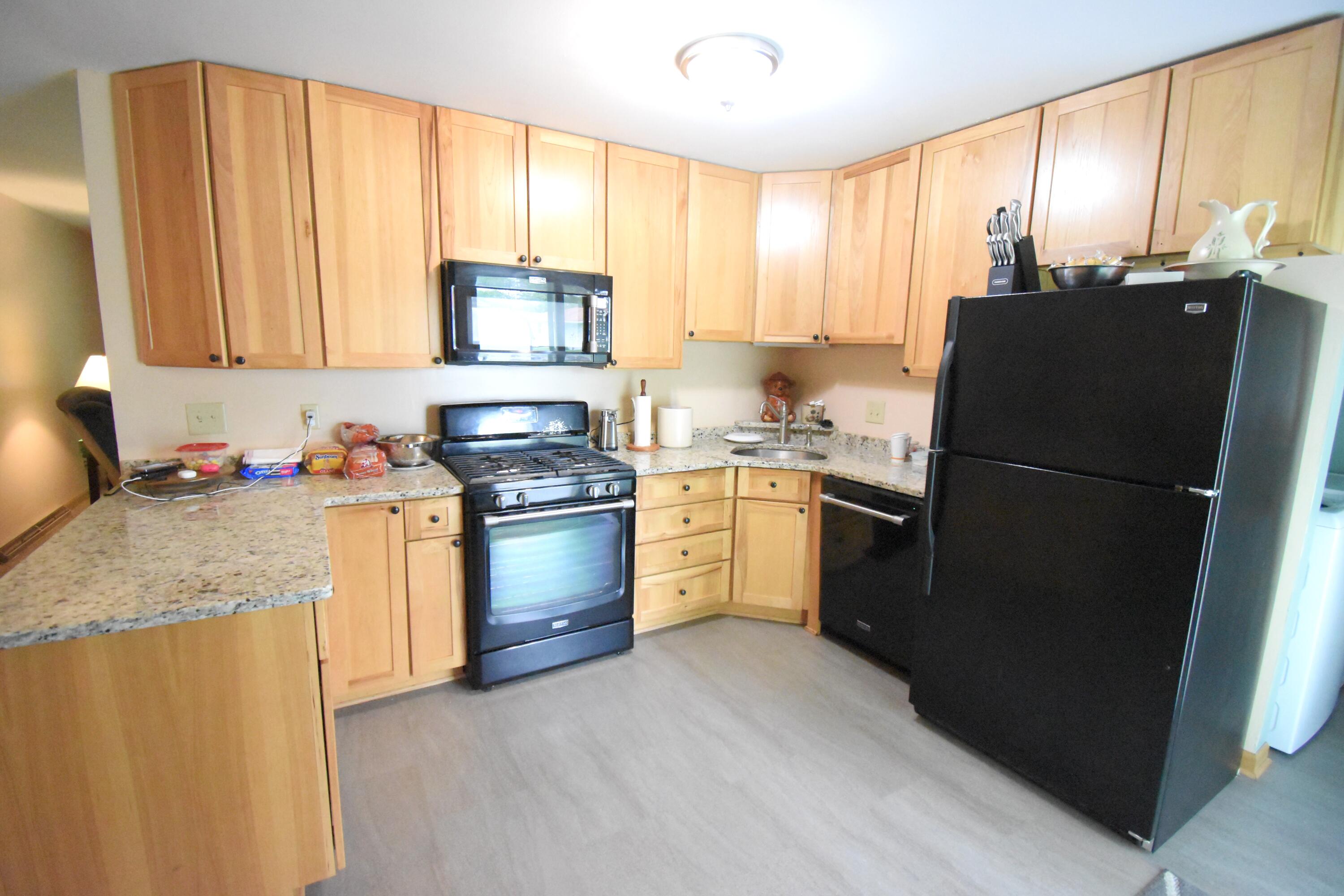 910 East Stewart Drive Rensselaer, IN 47978 - Photo 20 of 39 3000x2000
