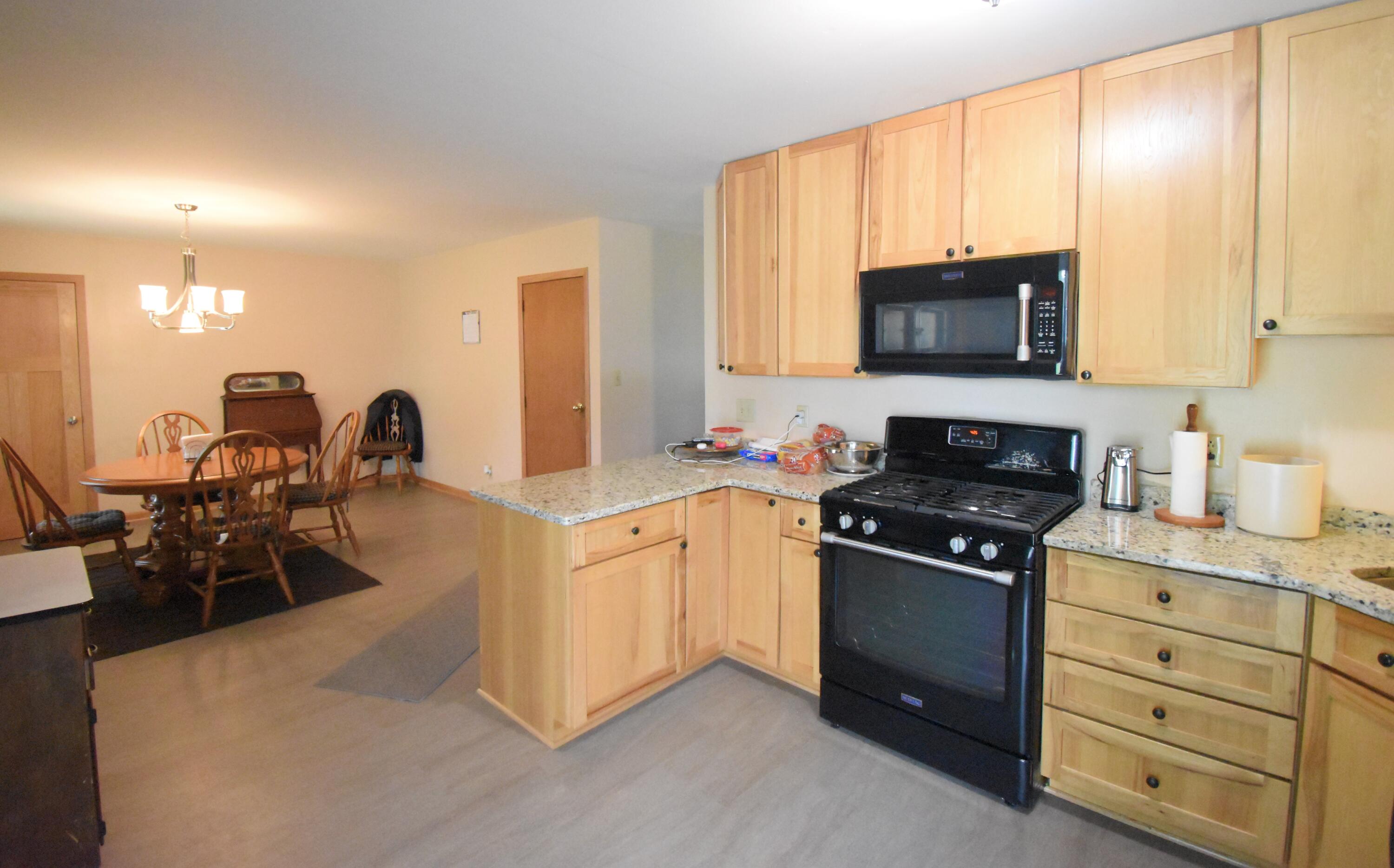 910 East Stewart Drive Rensselaer, IN 47978 - Photo 21 of 39 3000x1869