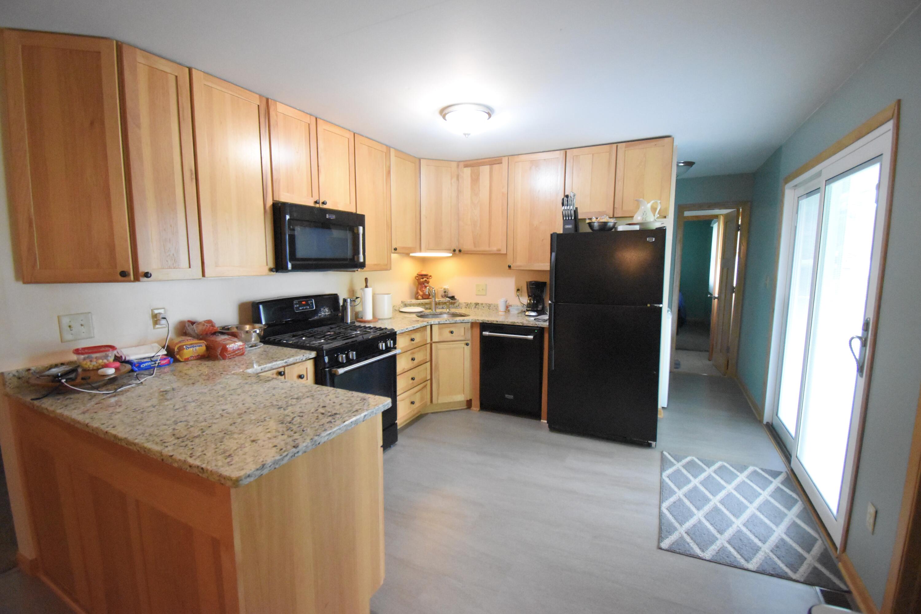 910 East Stewart Drive Rensselaer, IN 47978 - Photo 22 of 39 3000x2000