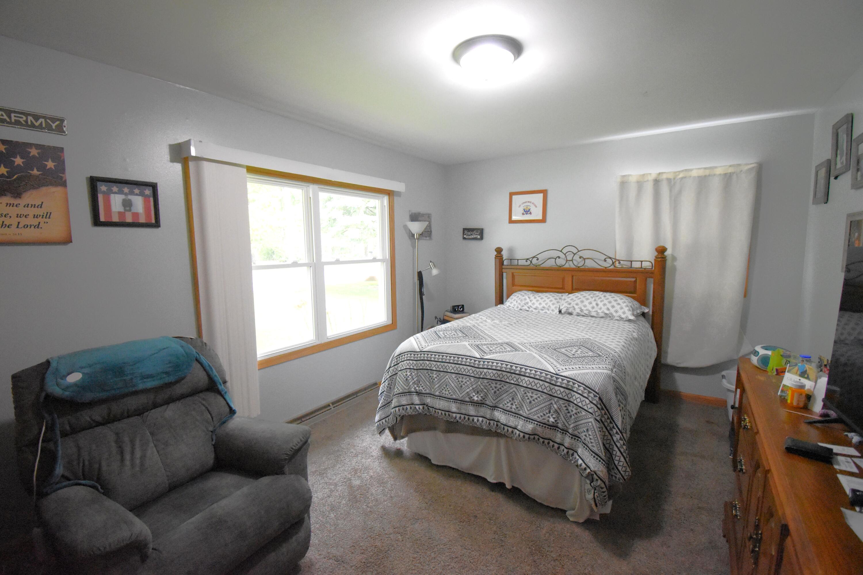 910 East Stewart Drive Rensselaer, IN 47978 - Photo 29 of 39 3000x2000