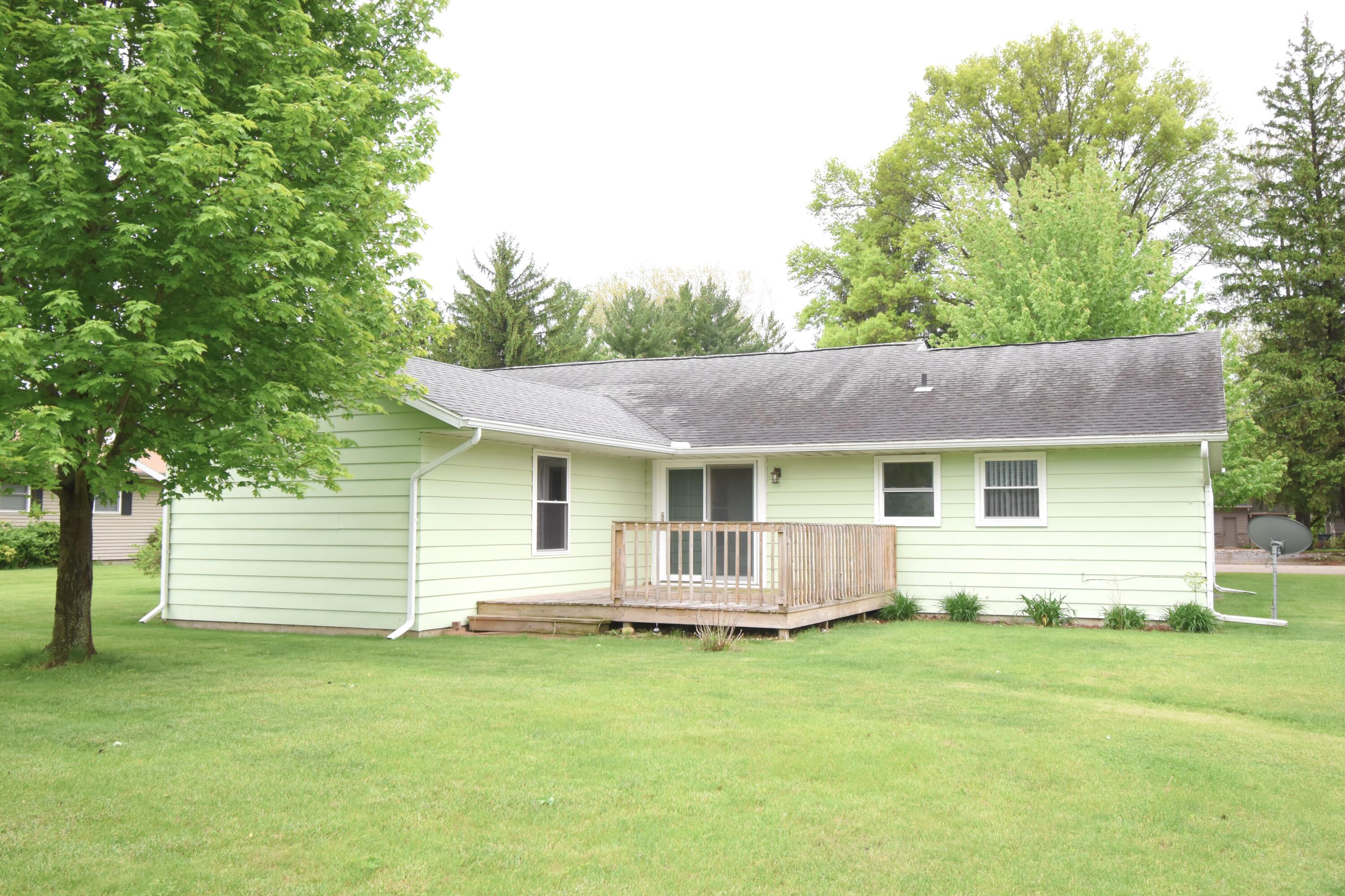 910 East Stewart Drive Rensselaer, IN 47978 - Photo 9 of 39 2999x1999
