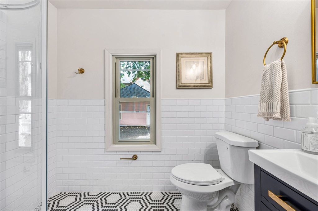 238 Sumner Avenue Springfield, MA 01108 - Photo 15 of 42