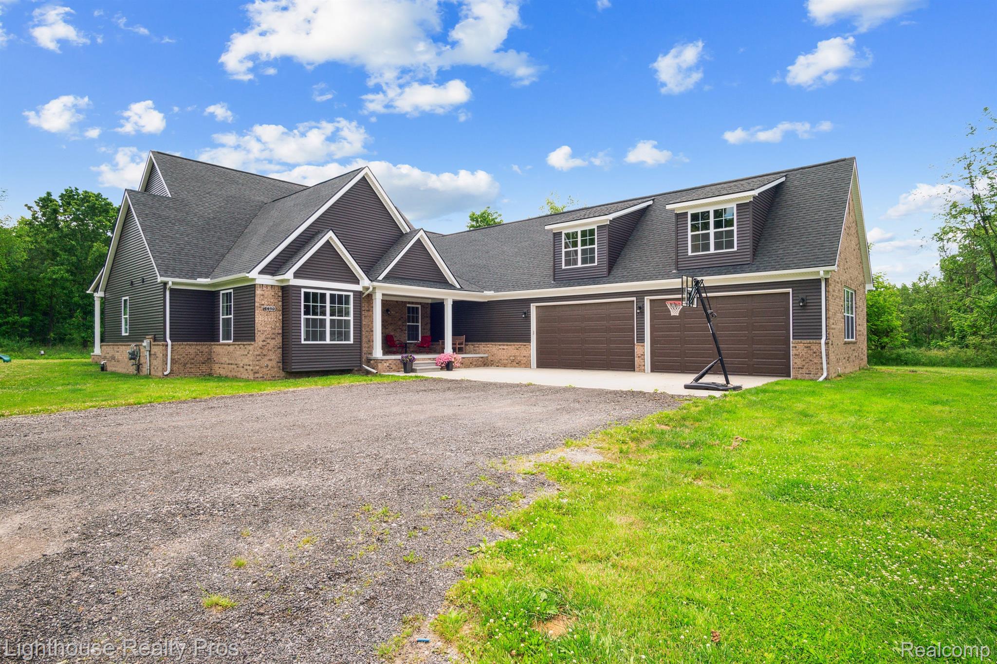 1490 Argentine Road Howell, MI 48843 - Photo 2 of 57 Gallery Image 2
