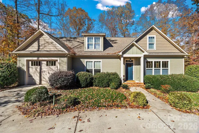 $450,000 | 7718 Farmbrook Drive, Waxhaw, NC 28173