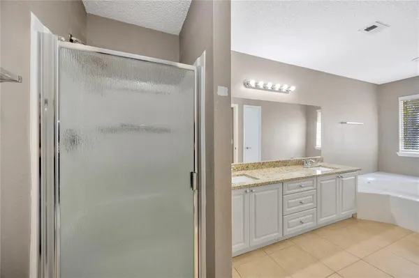 $1,695 | 9481 Highland Oak Drive, Unit 606, Tampa, FL 33647