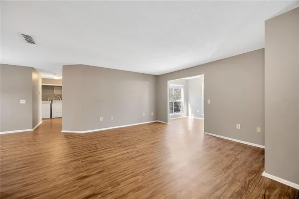 $1,695 | 9481 Highland Oak Drive, Unit 606, Tampa, FL 33647