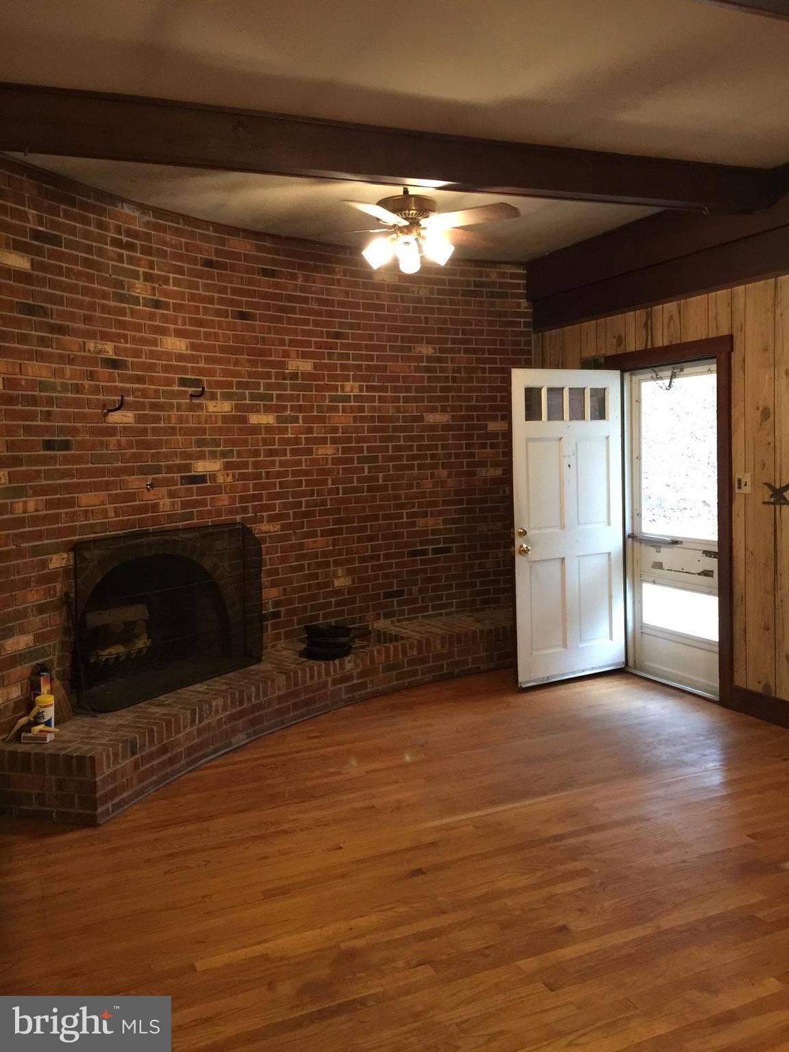16010 Baden Naylor Road Brandywine, MD 20613 - Photo 16 of 29 Family Room