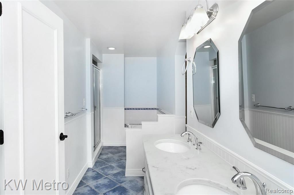 42309 Waterfall Road Northville, MI 48168 - Photo 27 of 58