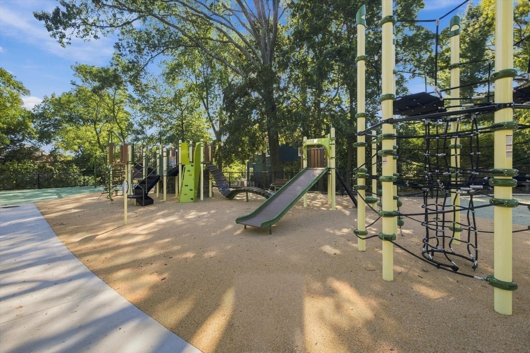 16 Addington Road, Unit 21 Brookline, MA 02445 - Photo 22 of 24 Gallery Image 22