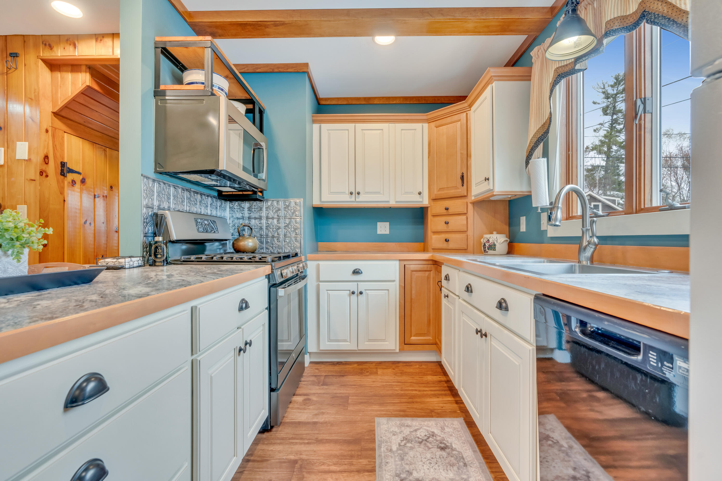 3 Meadow Lane Standish, ME 04084 - Photo 10 of 50