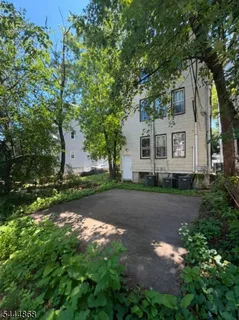 $700,000 | 217 North 15th Street, East Orange, NJ 07017