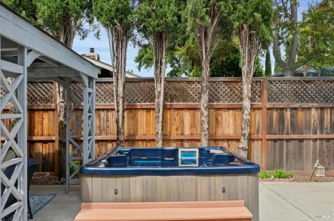 $1,050,000 | 1759 Emerald Drive, Calistoga, CA 94515