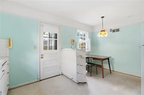 $275,000 | 500 East 66th Terrace, Kansas City, MO 64131