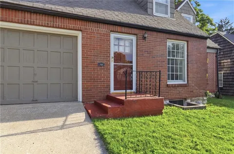 $275,000 | 500 East 66th Terrace, Kansas City, MO 64131