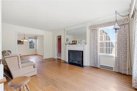 $275,000 | 500 East 66th Terrace, Kansas City, MO 64131