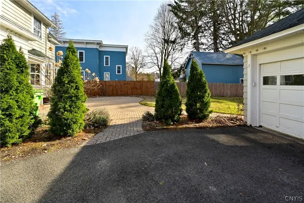 $294,500 | 508 Broad Street, Oneida, NY 13421