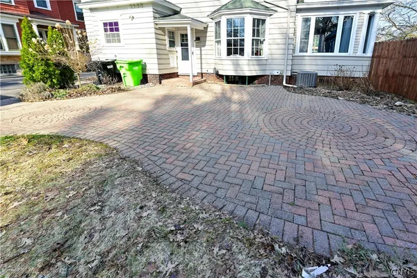 $294,500 | 508 Broad Street, Oneida, NY 13421