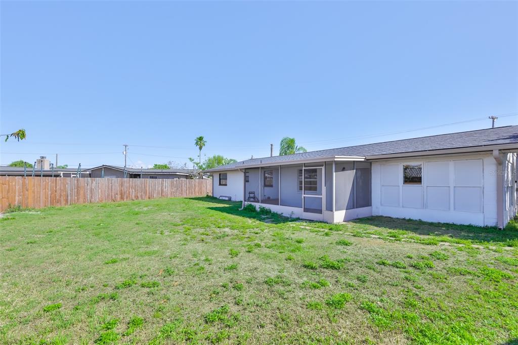 460 Flamingo Drive Apollo Beach, FL 33572 - Photo 32 of 37