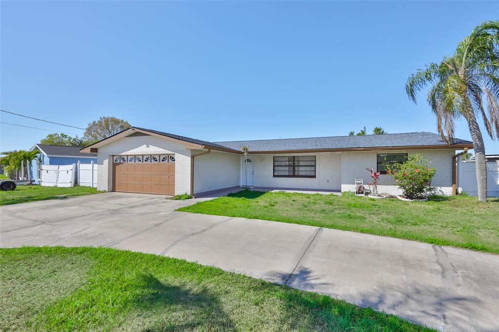 460 Flamingo Drive Apollo Beach, FL 33572 - Photo 5 of 37