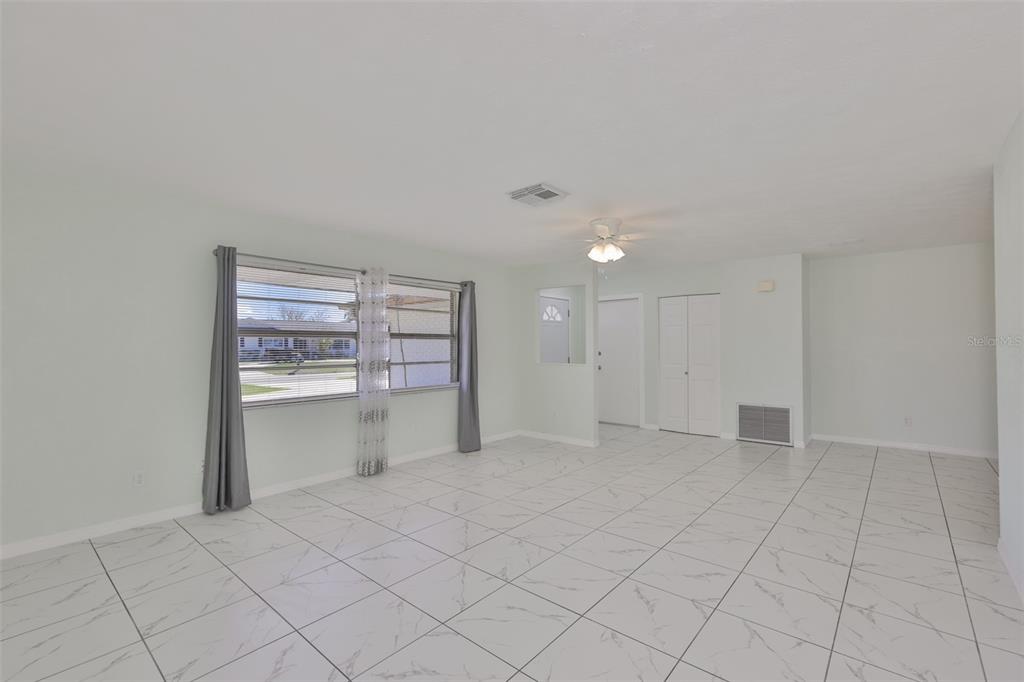 460 Flamingo Drive Apollo Beach, FL 33572 - Photo 8 of 37