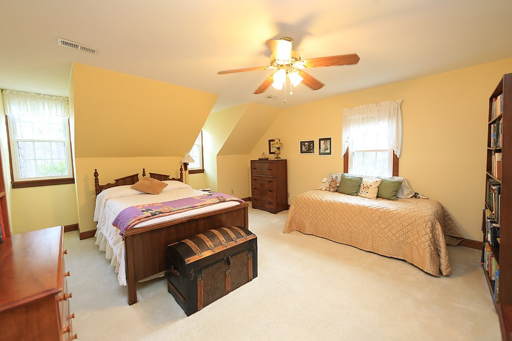 1209 Stone Creek Way Raleigh, NC 27615 - Photo 15 of 18 Photo 15
