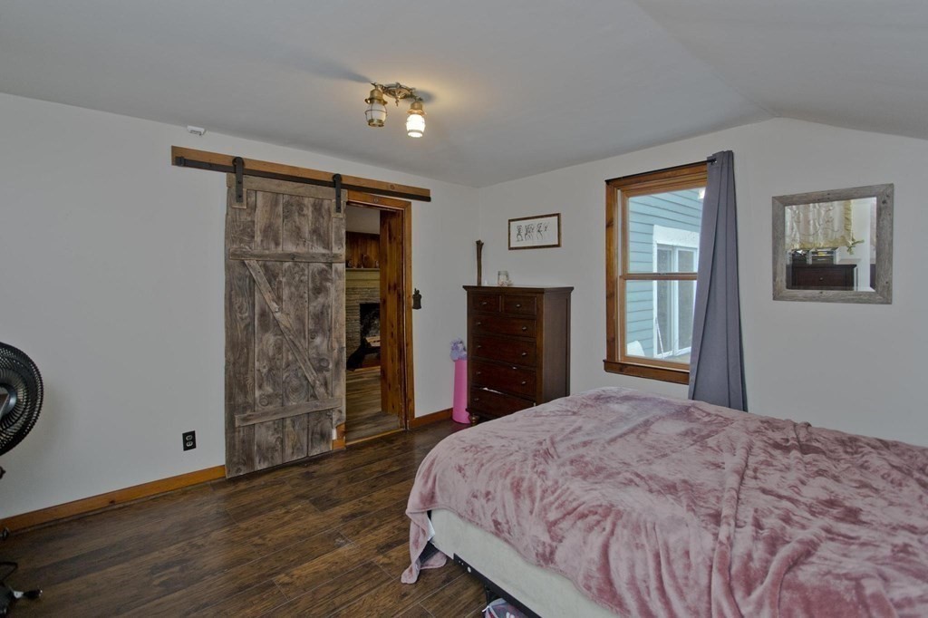 295 Southampton Road Holyoke, MA 01040 - Photo 25 of 30 Gallery Image 25