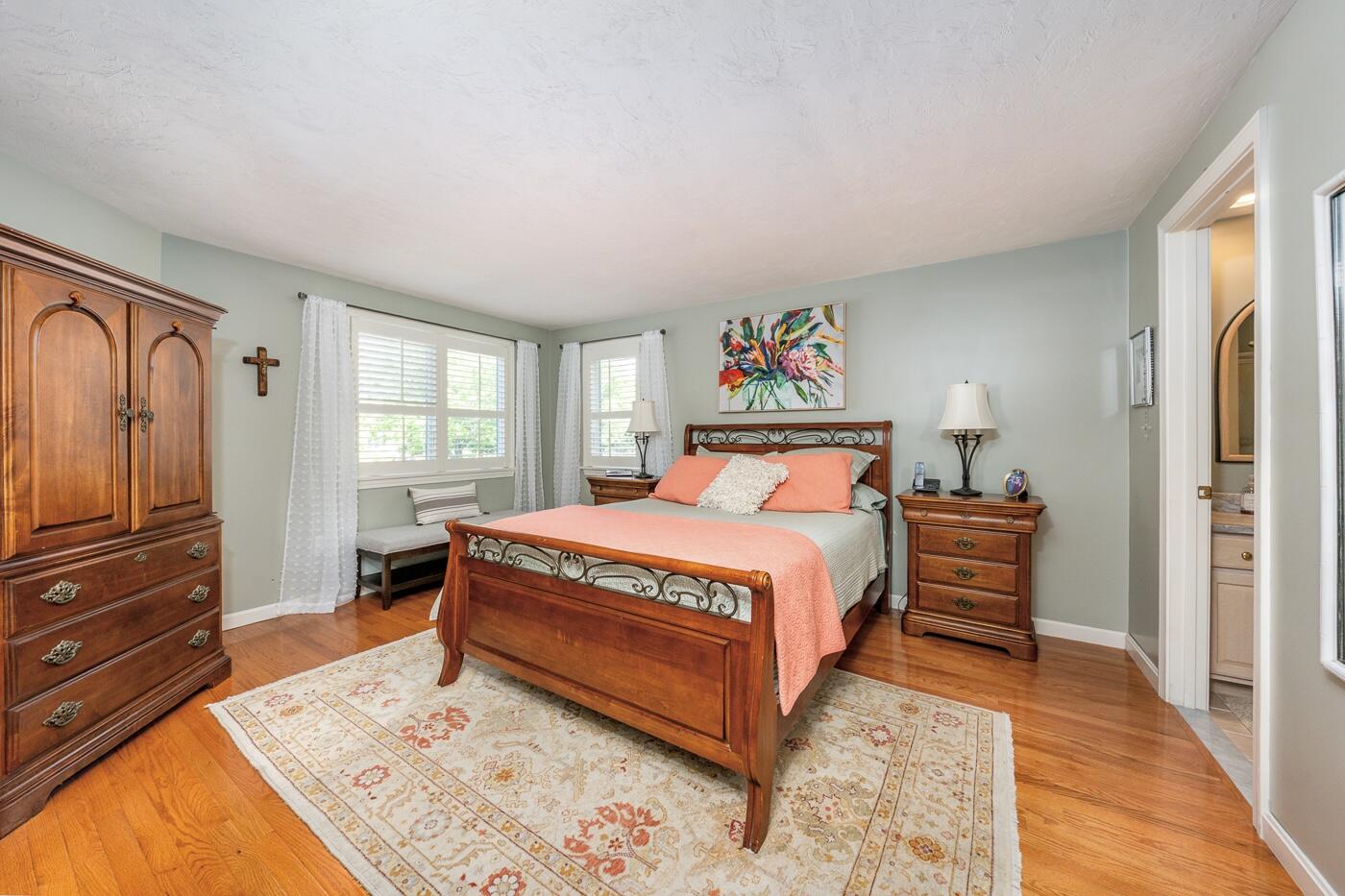 19 Longwood Road Mashpee, MA 02649 - Photo 14 of 47 Primary bedroom