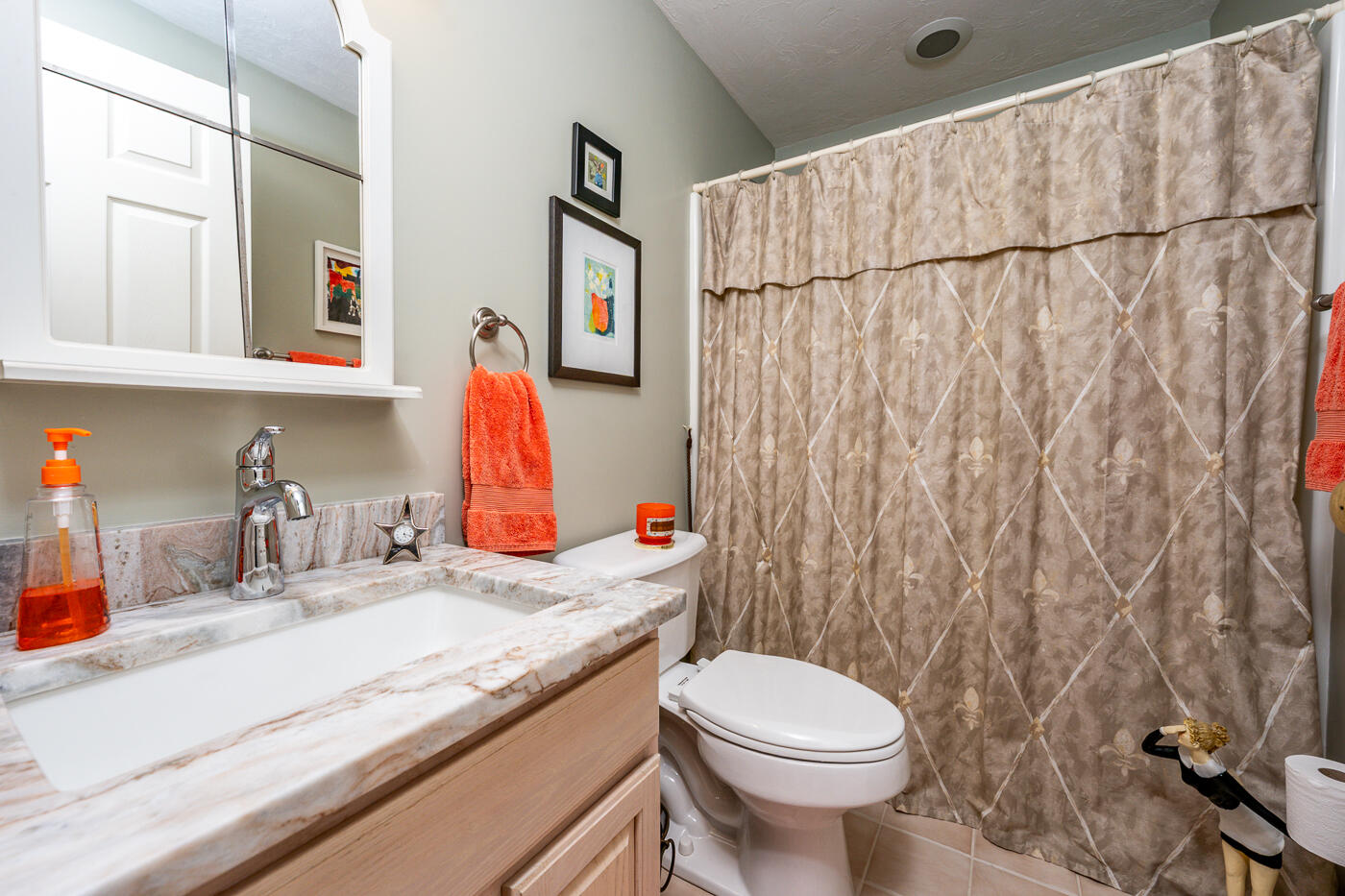 19 Longwood Road Mashpee, MA 02649 - Photo 17 of 47 guest bath