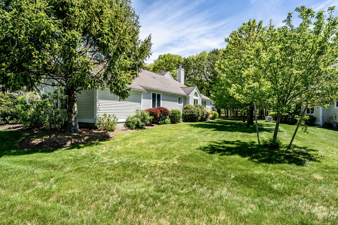 19 Longwood Road Mashpee, MA 02649 - Photo 24 of 47 back1 4