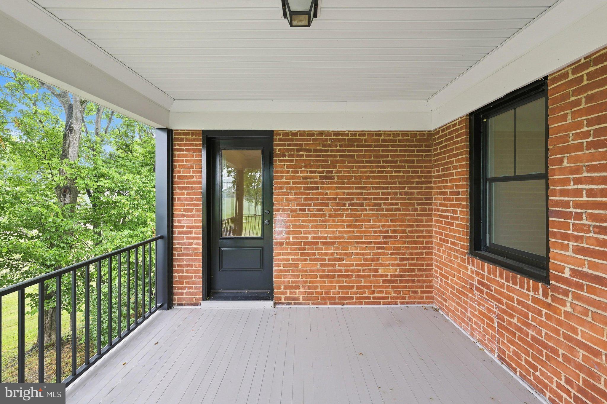 2122 Jones Road Winchester, VA 22602 - Photo 29 of 58 Deck