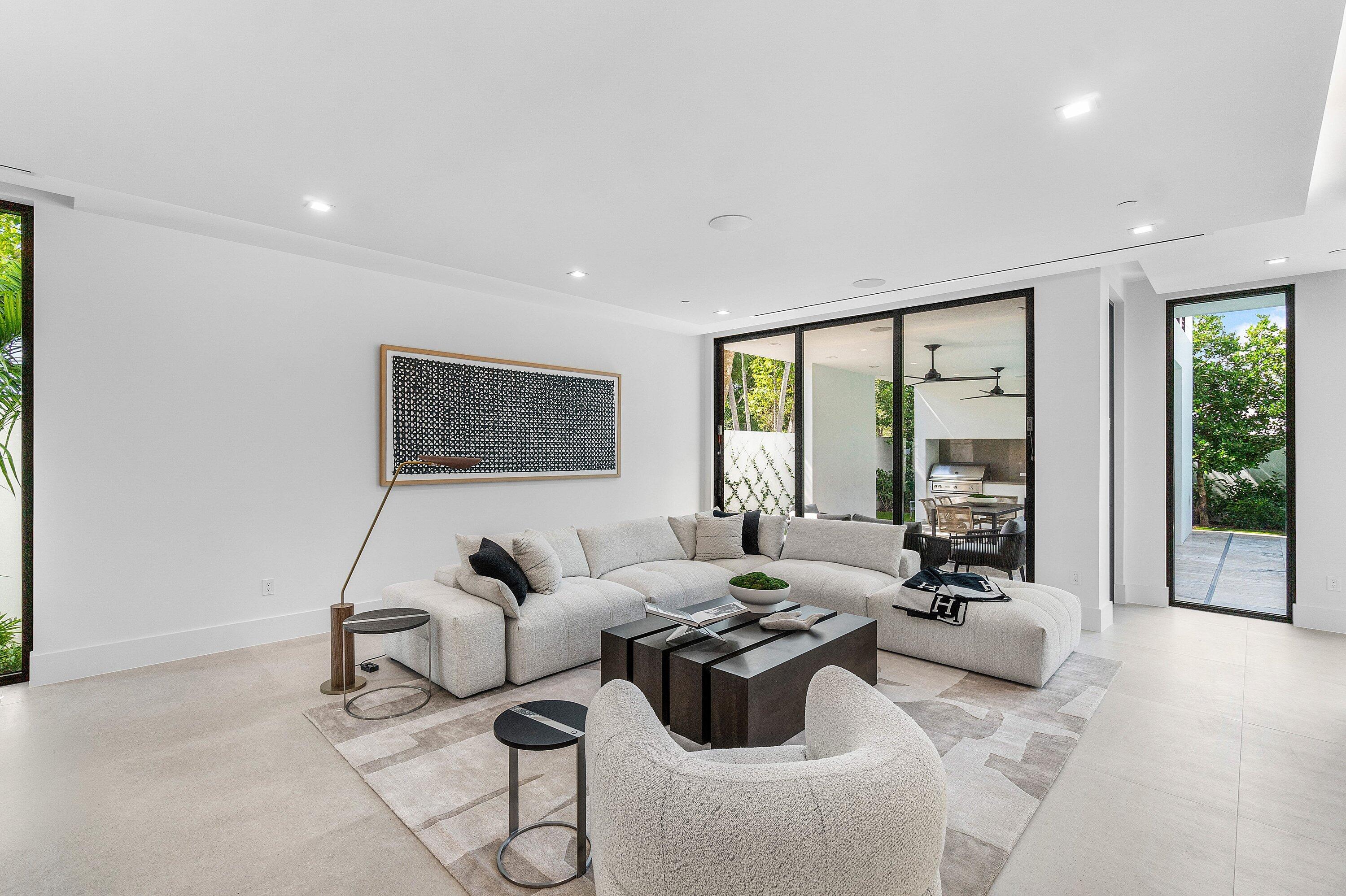 810 Palm Trail Delray Beach, FL 33483 - Photo 19 of 84 017-810PalmTrail-DelrayBeach-FL-33483-SM