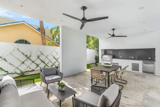 $5,850,000 | 810 Palm Trail, Delray Beach, FL 33483