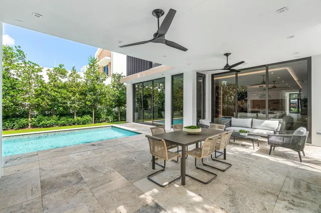 $5,850,000 | 810 Palm Trail, Delray Beach, FL 33483