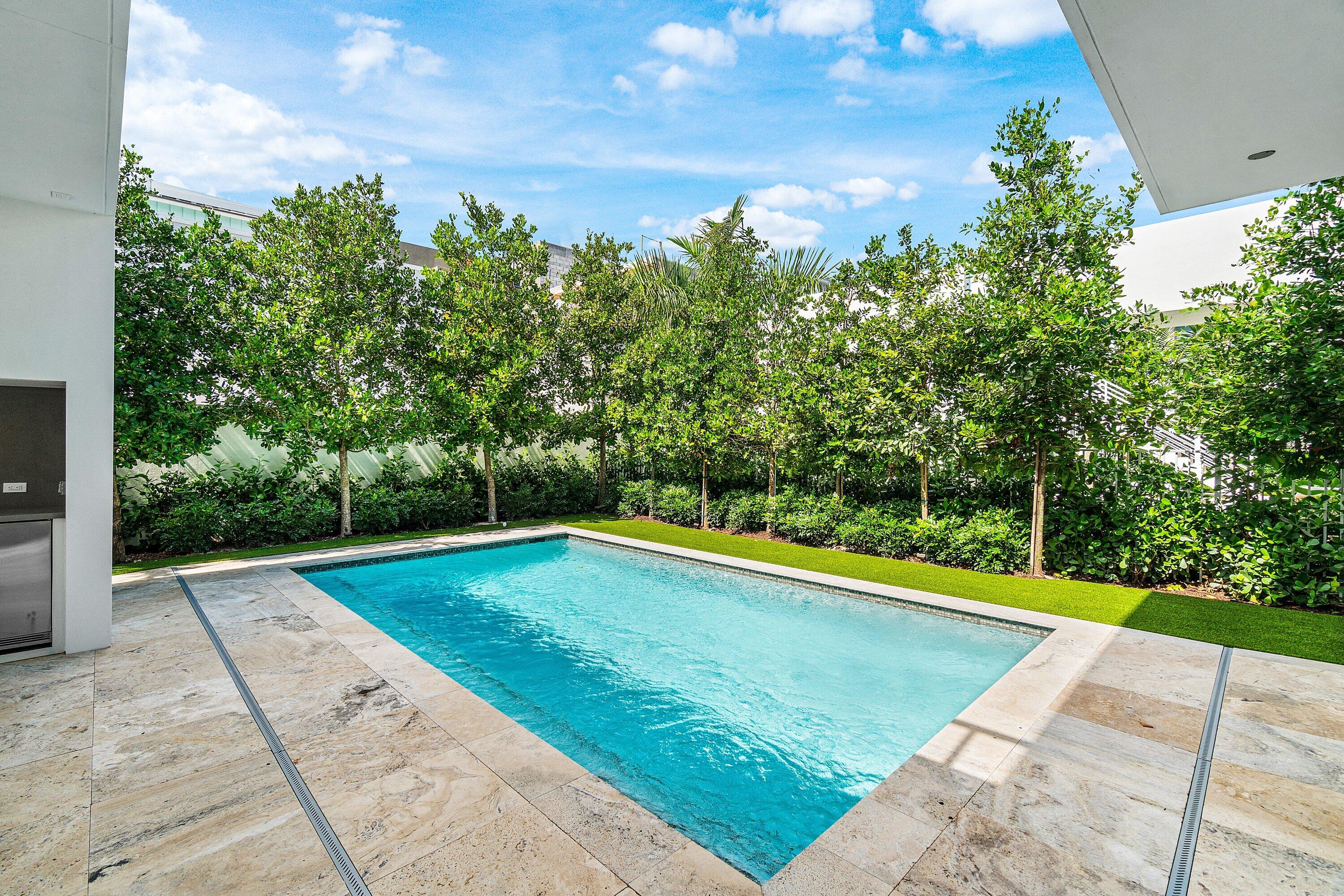 810 Palm Trail Delray Beach, FL 33483 - Photo 31 of 84 074-810PalmTrail-DelrayBeach-FL-33483-SM