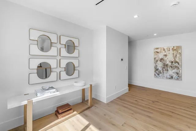 $5,850,000 | 810 Palm Trail, Delray Beach, FL 33483