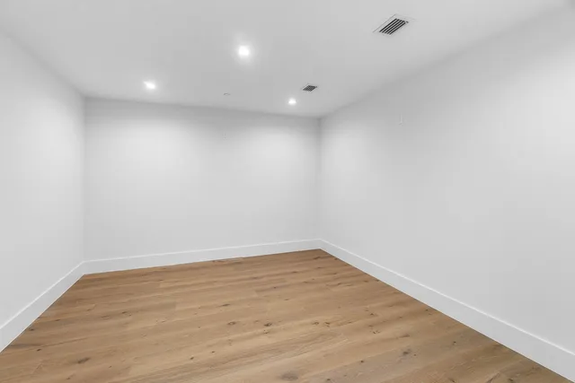 $5,850,000 | 810 Palm Trail, Delray Beach, FL 33483