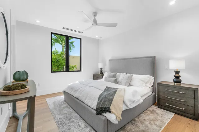 $5,850,000 | 810 Palm Trail, Delray Beach, FL 33483