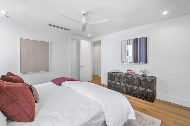 $5,850,000 | 810 Palm Trail, Delray Beach, FL 33483