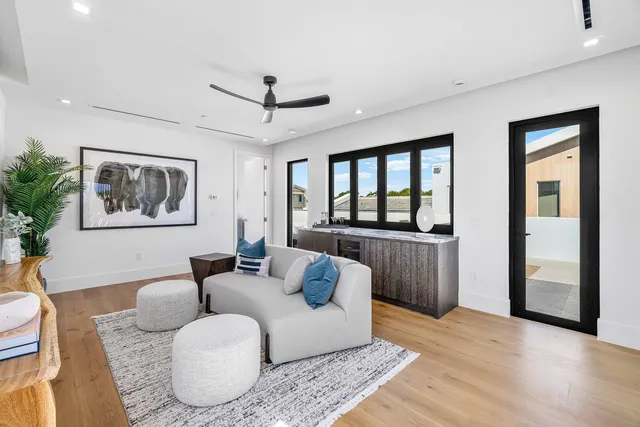 $5,850,000 | 810 Palm Trail, Delray Beach, FL 33483