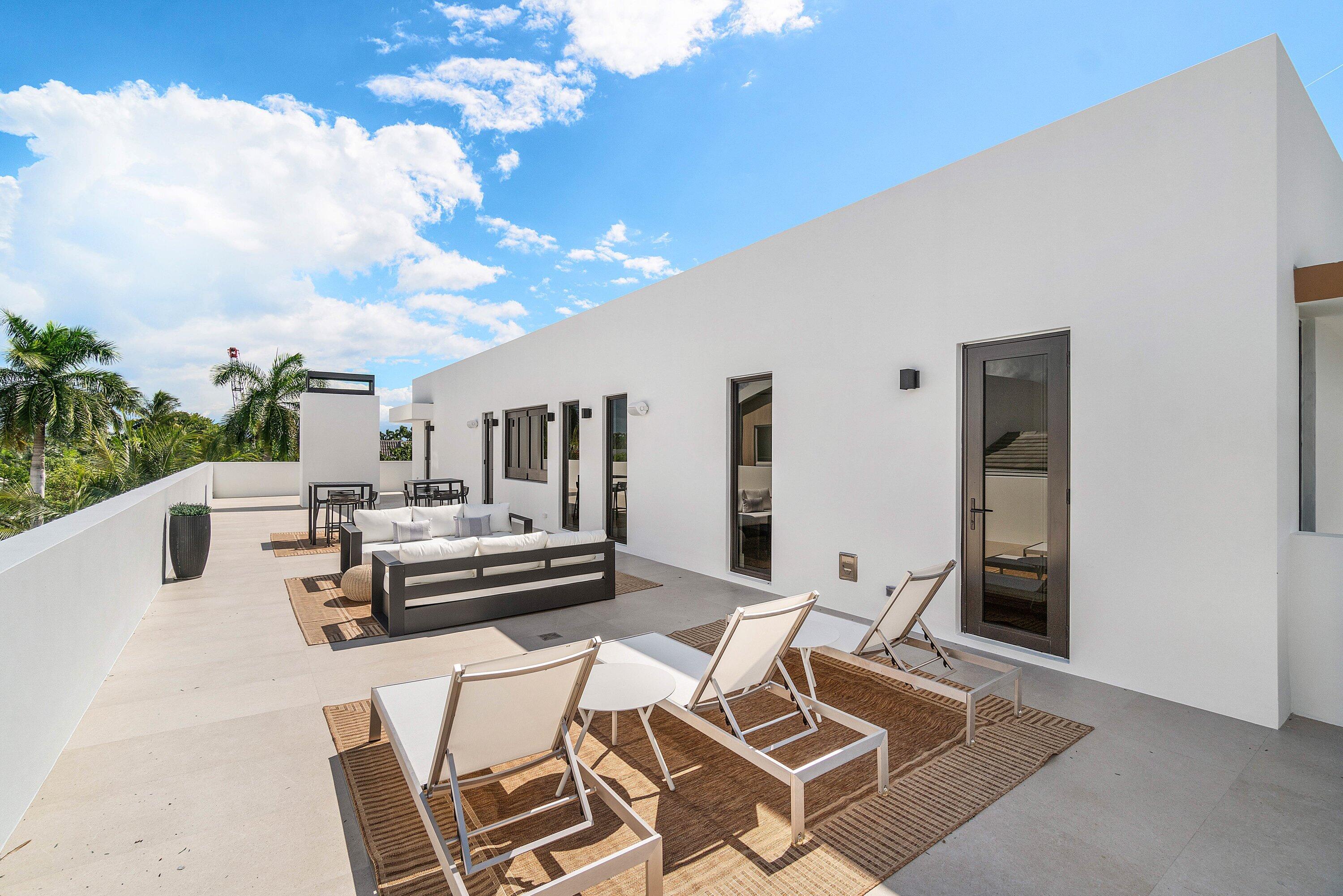 810 Palm Trail Delray Beach, FL 33483 - Photo 70 of 84 041-810PalmTrail-DelrayBeach-FL-33483-SM