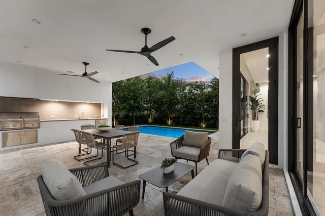 $5,850,000 | 810 Palm Trail, Delray Beach, FL 33483